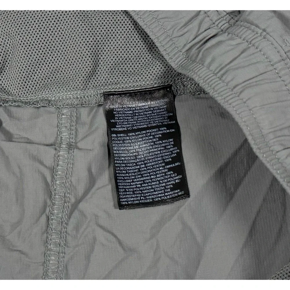 The North Face Action 2.0 Shorts Mens Medium Gray FlashDry XD Trail Running